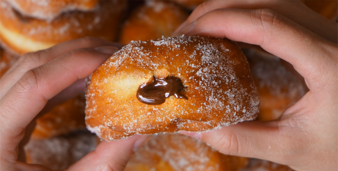 Beignet fourré moelleux spécial Mardi Gras